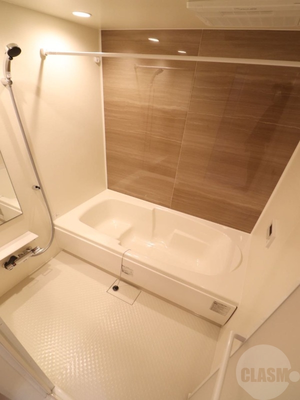 バス・シャワールーム　追い焚き・浴室乾燥機能つき