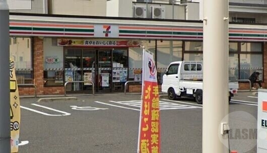 コンビニ　セブンイレブン摂津鳥飼西2丁目店（コンビニ）まで108m