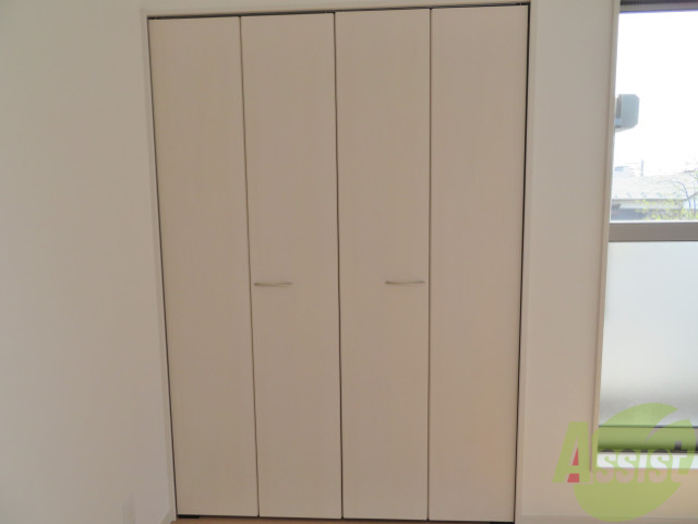 収納　１人暮らしには十分な大きさのクローゼットがあります。