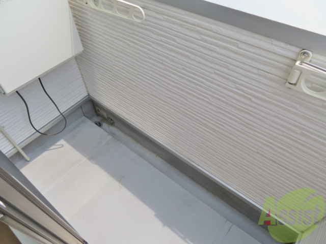 バルコニー　バルコニーがあるので洗濯物が外に干せてうれしいですね。