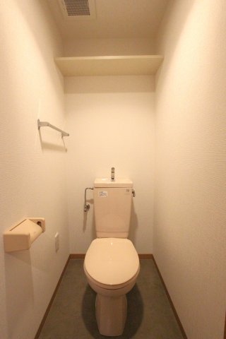 トイレ　参考写真です。現況優先。