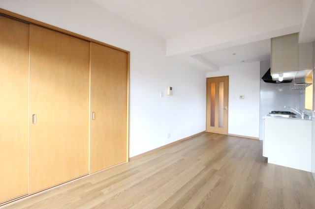 居室・リビング　参考写真です。現況優先。