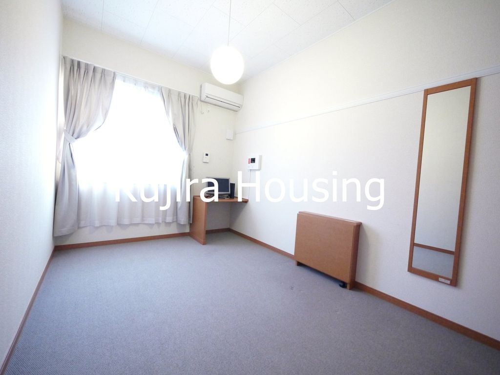 居室・リビング　☆ロフトタイプのお部屋です☆