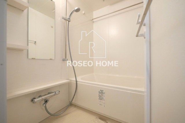 バス・シャワールーム　同マンション別部屋：参考写真