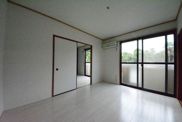 居室・リビング　居室