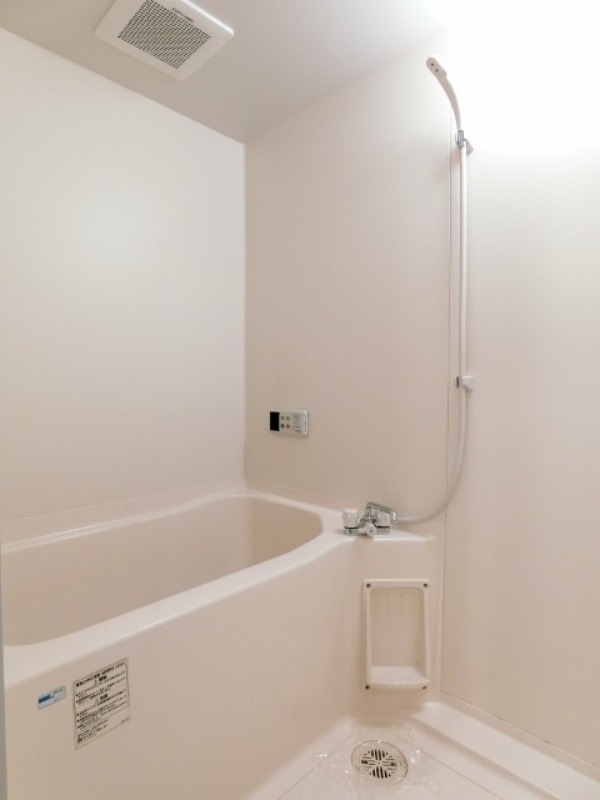 バス・シャワールーム　図面と現状に相違がある場合には現状を優先