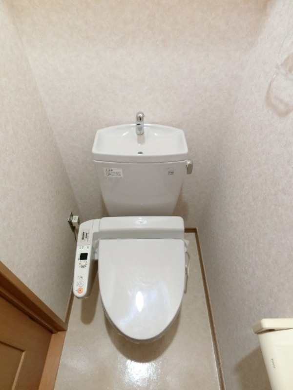 トイレ　図面と現状に相違がある場合には現状を優先