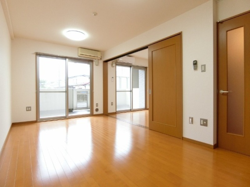 居室・リビング　図面と現状に相違がある場合には現状を優先