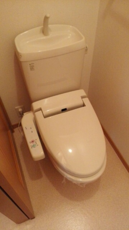 トイレ　図面と現状に相違がある場合には現状を優先