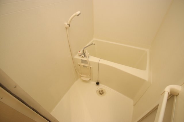 バス・シャワールーム　バス／シャワー