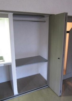 収納　写真は別号室です。現況優先になります。