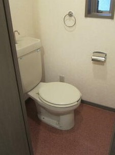 トイレ　写真は別号室です。現況優先になります。
