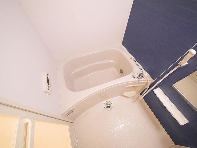 バス・シャワールーム　お風呂で日々の疲れを落としましょう