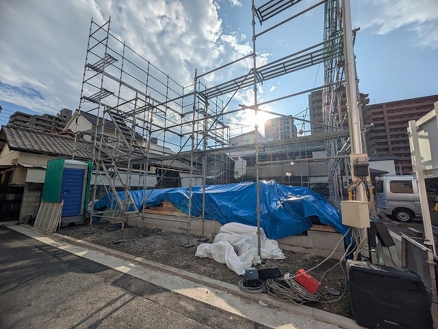 建物外観　工事中です。