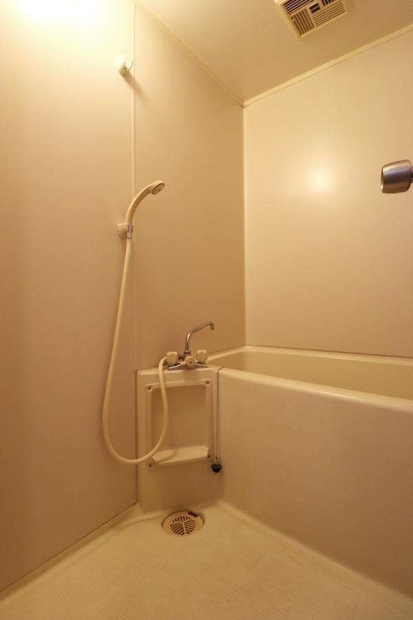 バス・シャワールーム　浴室