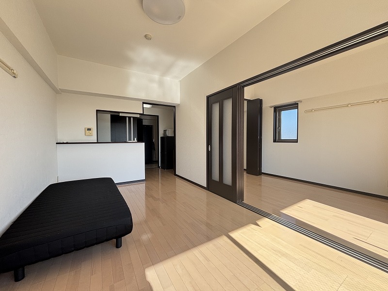 居室・リビング　同間取り別部屋の写真になります。