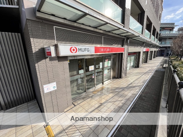 銀行　（株）三菱ＵＦＪ銀行／香里支店（銀行）まで1130m