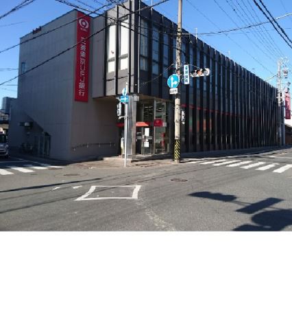 銀行　三菱ＵＦＪ銀行（銀行）まで320m