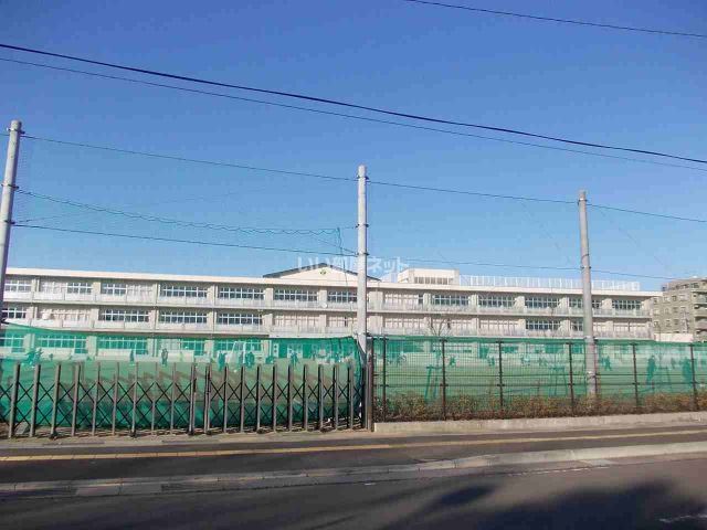 小学校　仙台市立富沢小学校（小学校）まで330m