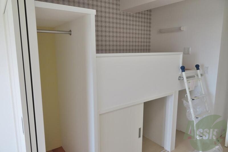 収納　ちょっと変わった形の収納ですが使い勝手は良さそうです。