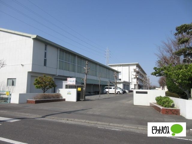 中学校　島田市立初倉中学校（中学校）まで677m