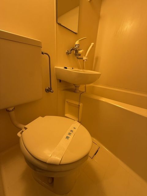 トイレ　ユニットバス（トイレ）