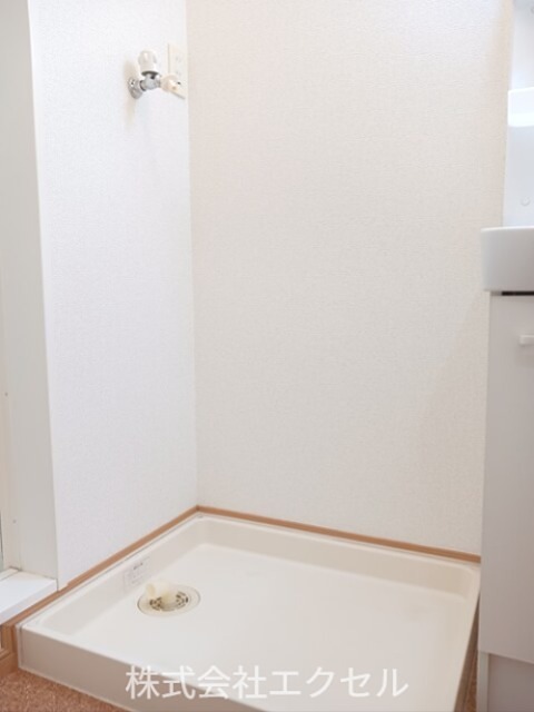 その他共有部分　屋根付の駐輪場完備です。