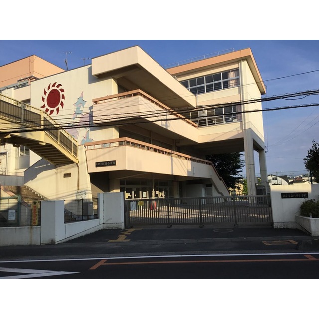 小学校　八石小学校（小学校）まで320m