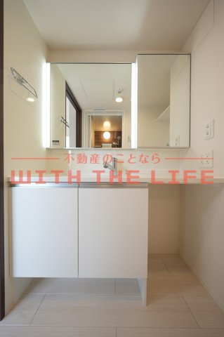 洗面設備　同施工会社の類似物件の写真です。 ※同シリーズ別物件の写真