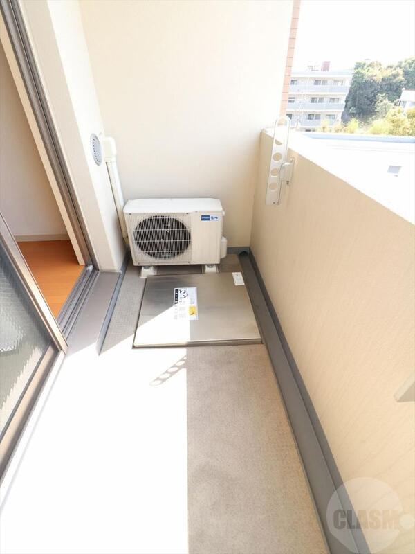 バルコニー　南向きのバルコニー