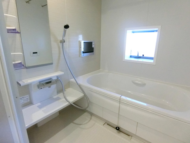 バス・シャワールーム　★広々1616バスルーム、追焚＆浴室乾燥機付きです★