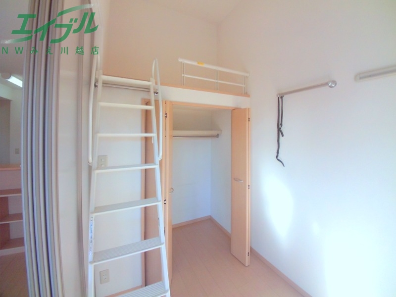 収納　同物件別室反転タイプ画像