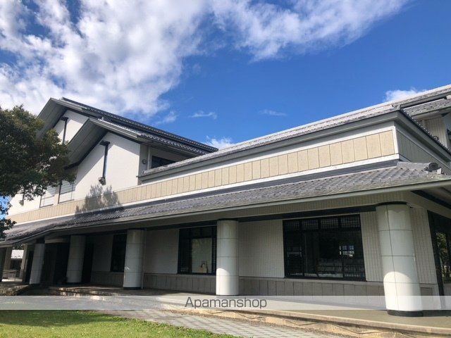図書館　長浜市立図書館高月図書館（図書館）まで933m
