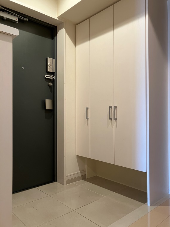 玄関　明るい玄関です