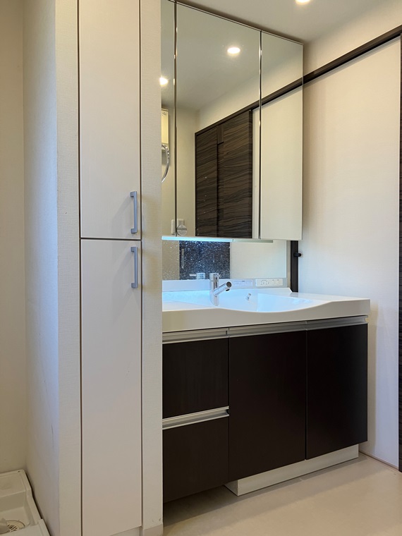 洗面設備　洗面所です