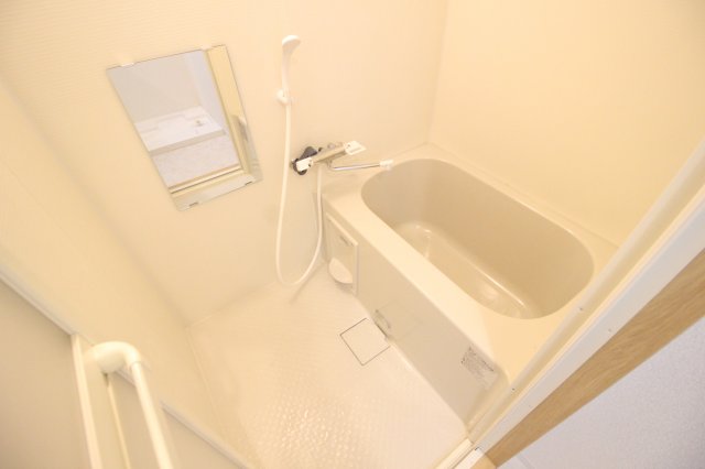 バス・シャワールーム　浴室