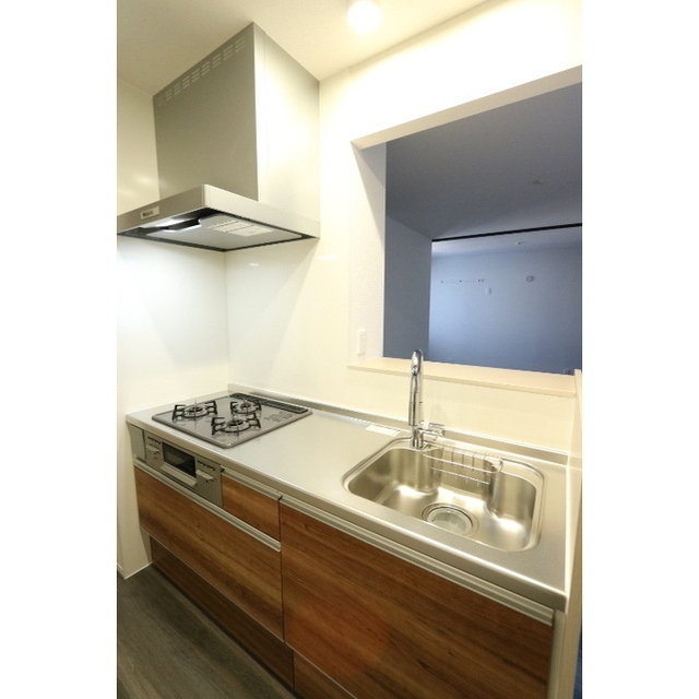 バス・シャワールーム　明るく清潔感あるバスルーム♪