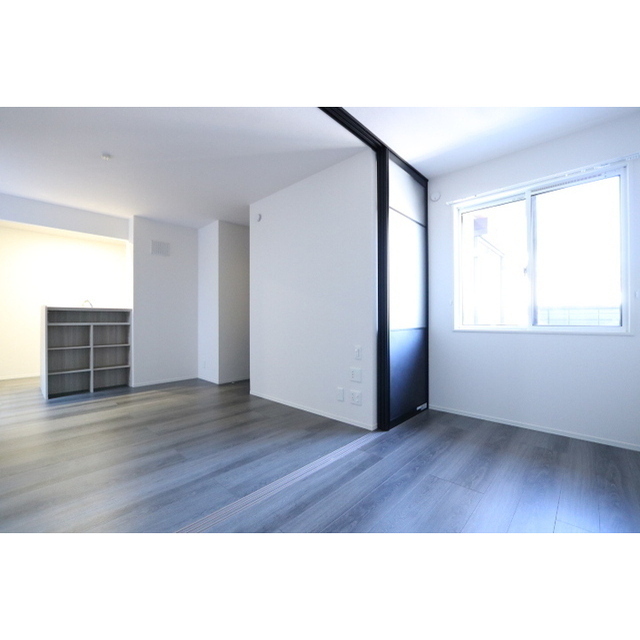 居室・リビング　ＬＤＫと洋室は繋げて広々使用可能◎