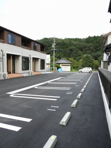 駐車場　駐車スペースもあります