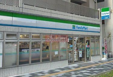 コンビニ　ファミリーマート新板橋店（コンビニ）まで440m