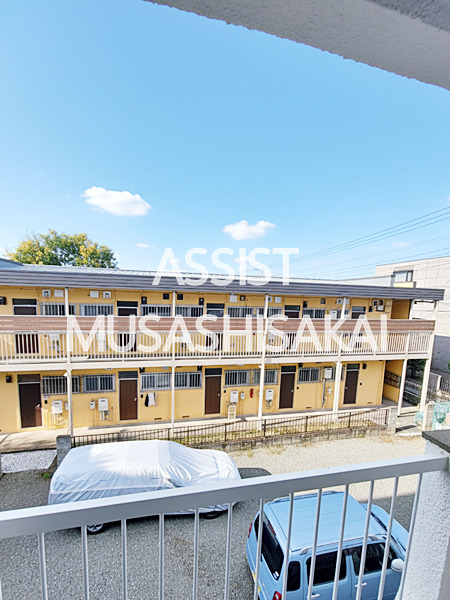 バルコニー　写真：設備同仕様の別物件です