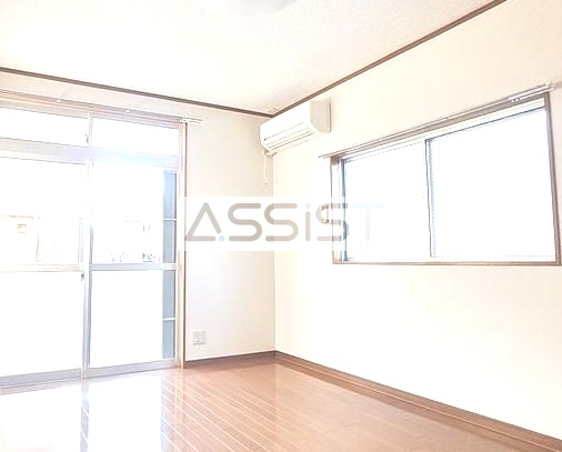 居室・リビング　写真：設備同仕様の別物件です