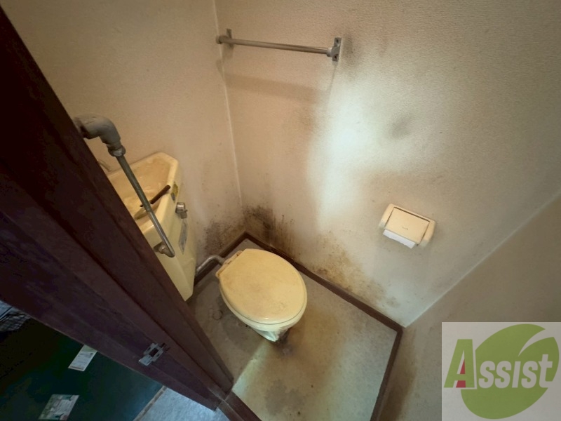 トイレ　こちらはトイレです。清潔感があり、安心して使用できます。