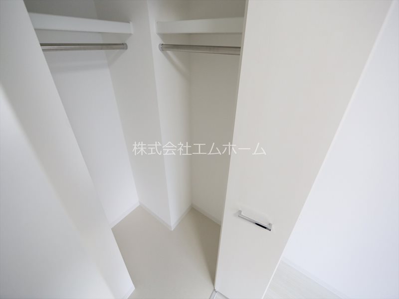 収納　ウォークインクローゼット付（収納充実してます）