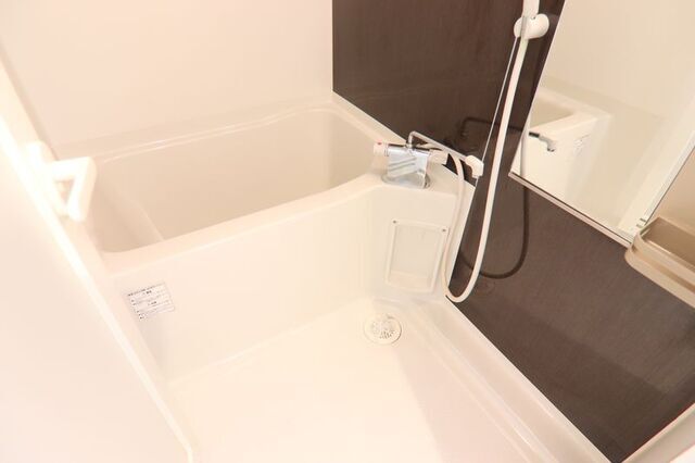 バス・シャワールーム　※別室の参考写真の為、現況優先です。