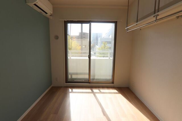 居室・リビング　※別室の参考写真の為、現況優先です。