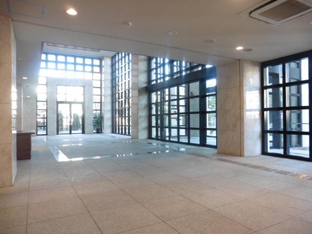 エントランス　エントランス