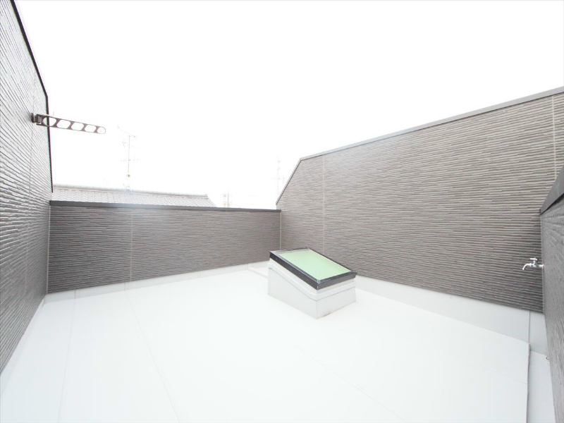 バルコニー　ルーフバルコニー付！！