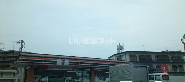 コンビニ　セブン-イレブン　岡山浜店（コンビニ）まで812m