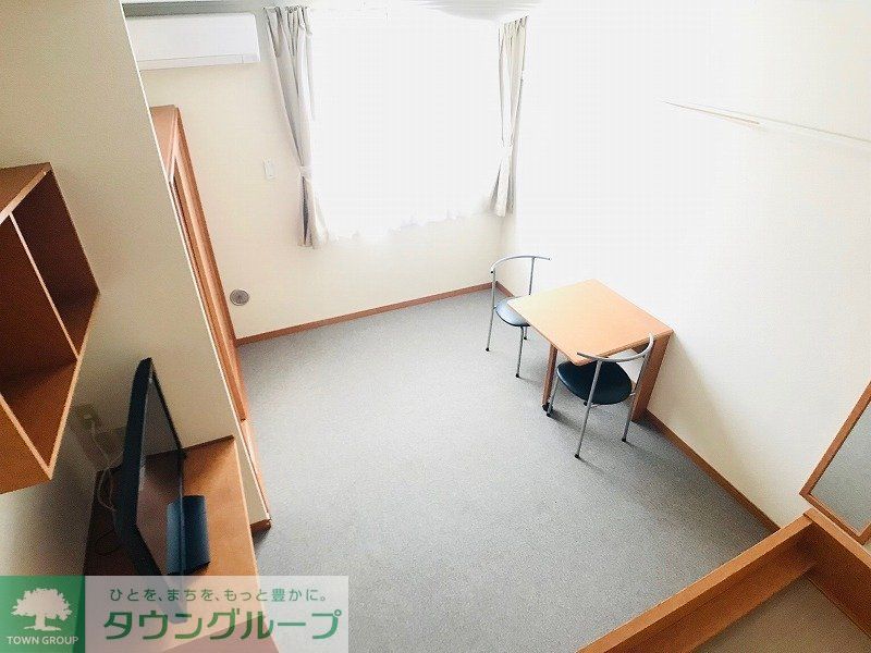 眺望　1階はフローリング、2階はじゅうたんです。